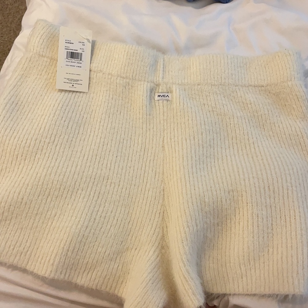 RVCA cabin fever shorts, wool